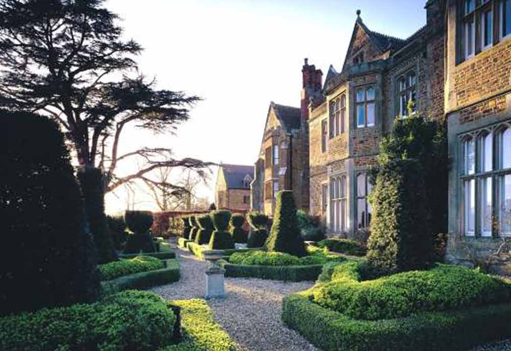 Hand Picked Hotels acquires Fawsley Hall Hotel & Spa