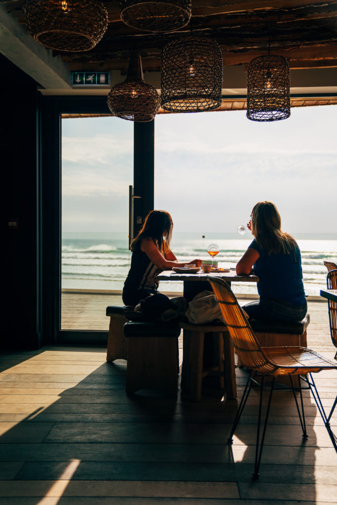 FIRST LOOK: Watergate Bay gets guests supping by the sea at new coastal bar 2 bar edit 4