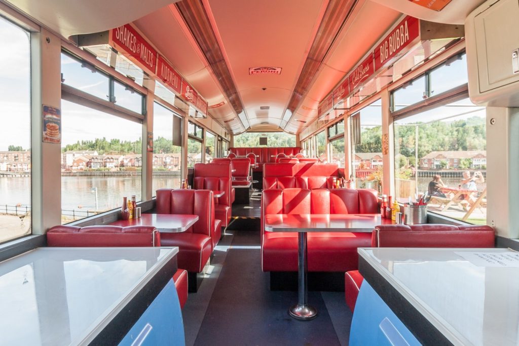 bus 20180718 V4G8405