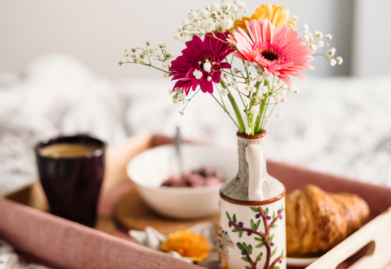 How to Make Hotel Room Romantic: Ultimate Guide for Couples