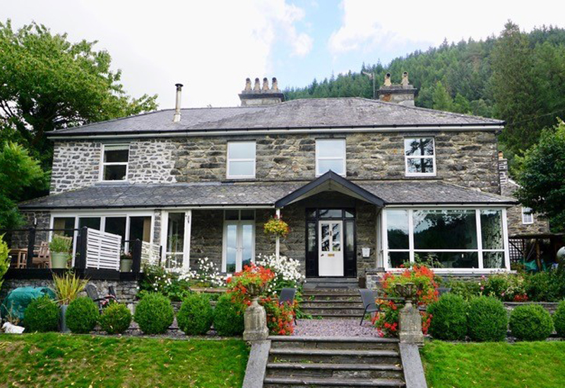 Tyn y Fron Guest House in Snowdonia sold for £785k