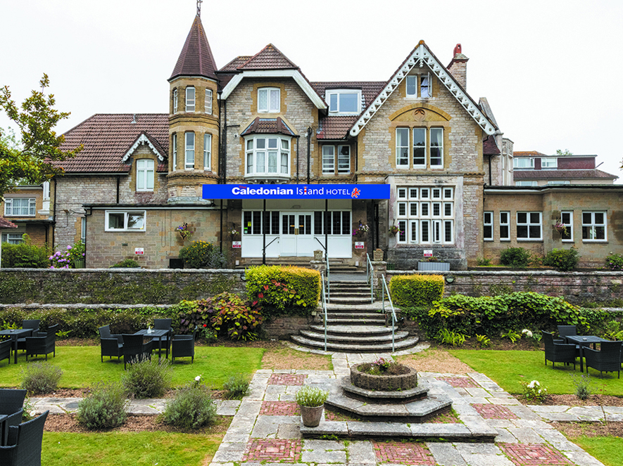 The Caledonian Island Hotel Formerly Broadway Park Hotel Photos