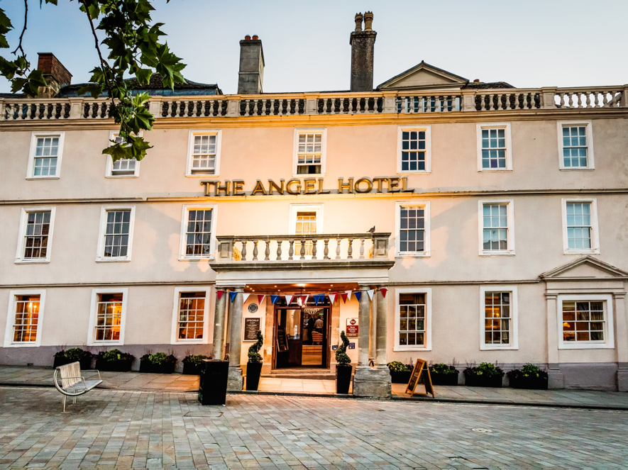 Castle Green Hotel in Kendal one of 3 Best Westerns for sale